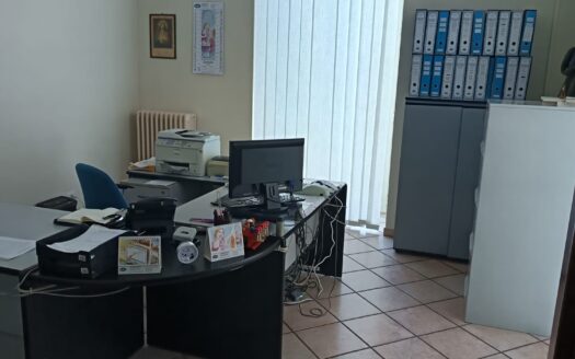 AFFITTASI APPARTAMENTO USO UFFICIO VIA BARISANO, 47
