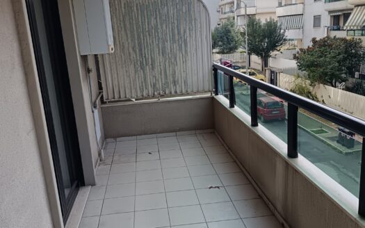 VENDESI APPARTAMENTO VIA DE BARTOLO, 6