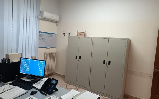 AFFITTASI APPARTAMENTO USO UFFICIO VIA BARISANO, 47