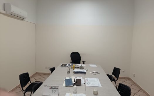 AFFITTASI APPARTAMENTO USO UFFICIO VIA BARISANO, 47