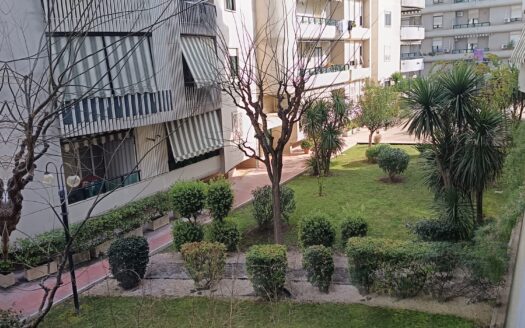 VENDESI APPARTAMENTO VIA DE BARTOLO, 6