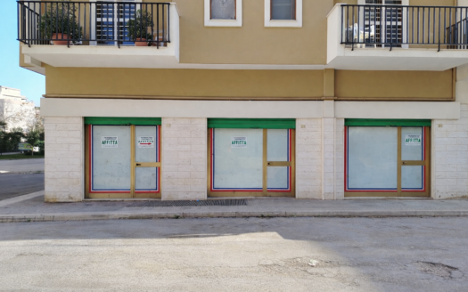 AFFITTASI LOCALE VIA AMENDOLA, 21-23-25