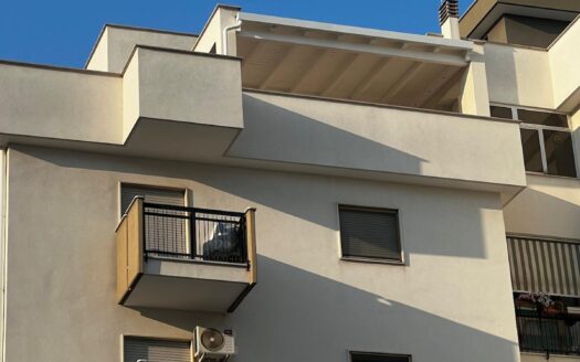 VENDESI ATTICO VIALE EUROPA, 61