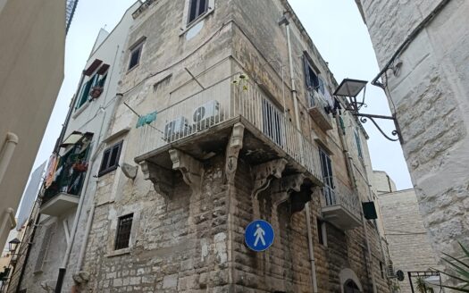 AFFITTASI APPARTAMENTO ARREDATO VIA LA GIUDEA, 15