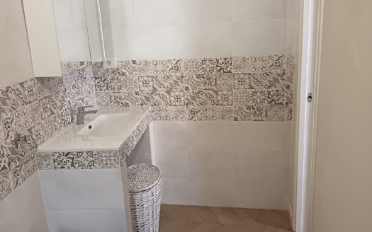 AFFITTASI APPARTAMENTO ARREDATO VIA LA GIUDEA, 15