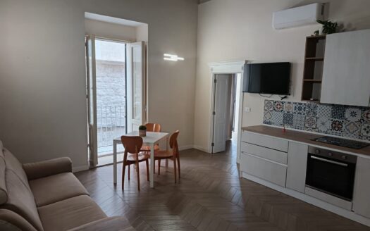 AFFITTASI APPARTAMENTO ARREDATO VIA LA GIUDEA, 15