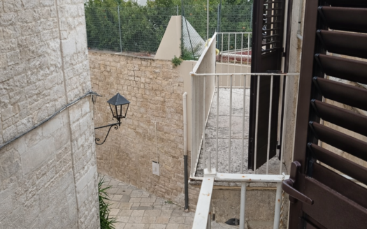 AFFITTASI APPARTAMENTO ARREDATO VIA LA GIUDEA, 15