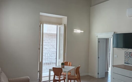 AFFITTASI APPARTAMENTO ARREDATO VIA LA GIUDEA, 15