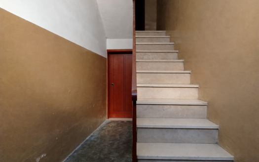 VENDESI APPARTAMENTO VIA ANGELO DE BRAMO, 36