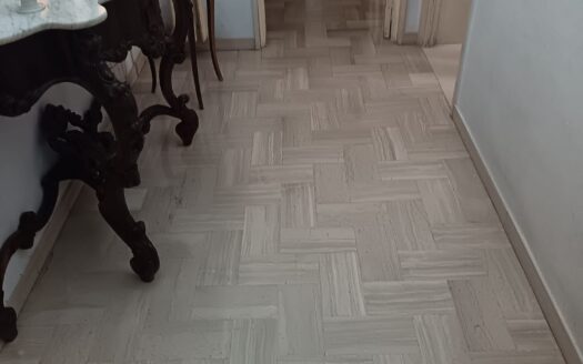 VENDESI APPARTAMENTO VIA POSTUMIA, 3