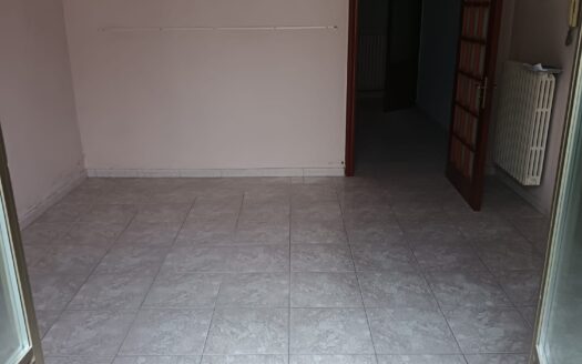 VENDESI APPARTAMENTO VIA ANGELO DE BRAMO, 36