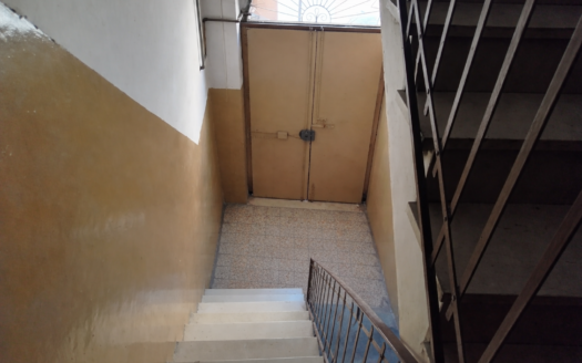 VENDESI APPARTAMENTO VIA ANGELO DE BRAMO, 36