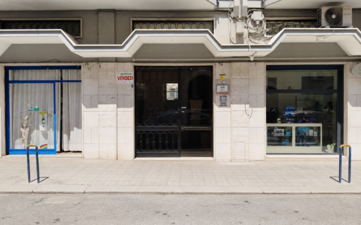 VENDESI APPARTAMENTO VIA MARHERITA DI BORGOGNA, 74