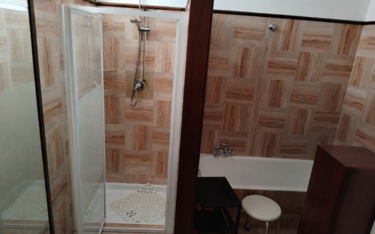 VENDESI APPARTAMENTO VIA MARHERITA DI BORGOGNA, 74