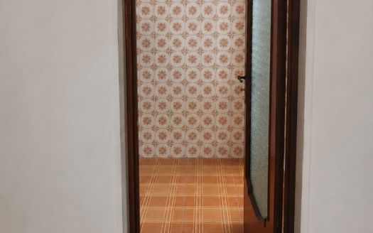 VENDESI APPARTAMENTO CORSO VITTORIO EMANUELE, 78