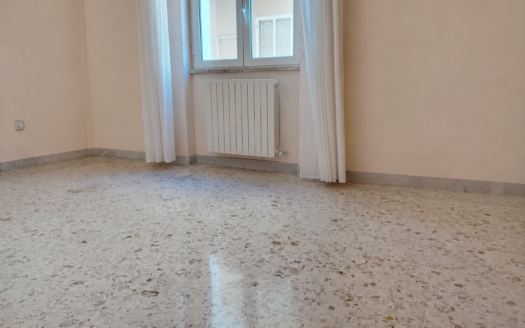 APPARTAMENTO VENDESI VIA CAPOSELE, 15