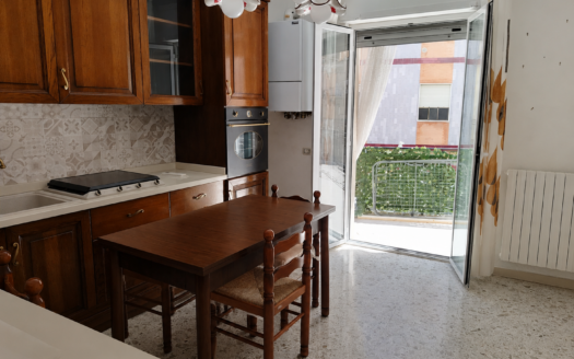 APPARTAMENTO VENDESI VIA CAPOSELE, 15