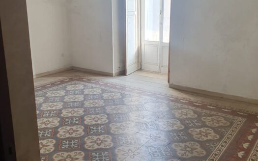VENDESI APPARTAMENTO CORSO VITTORIO EMANUELE, 78