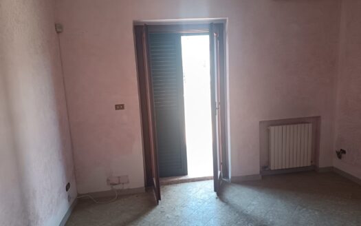 VENDESI VILLA VIA MALCANGI