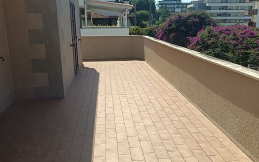 VENDESI VILLA VIA MALCANGI