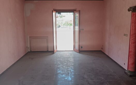 VENDESI VILLA VIA MALCANGI