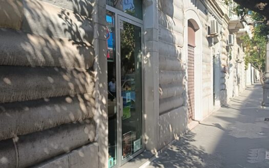 AFFITTASI LOCALE CORSO VITTORIO EMANUELE, 169