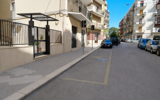 APPARTAMENTO VENDESI VIA CAPOSELE, 15