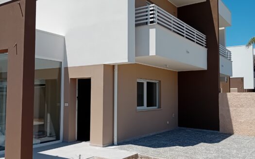 VENDESI VILLA VIA DE MIRTI
