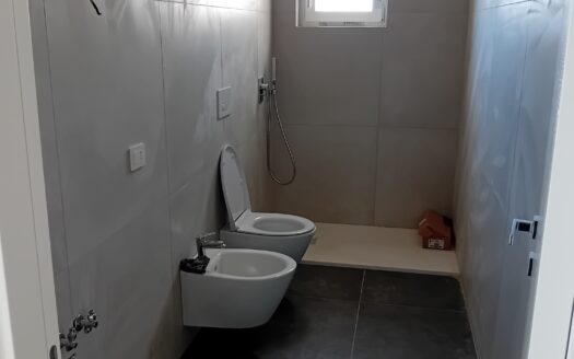 VENDESI VILLA VIA DE MIRTI