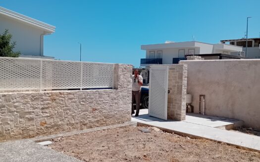 VENDESI VILLA VIA DE MIRTI