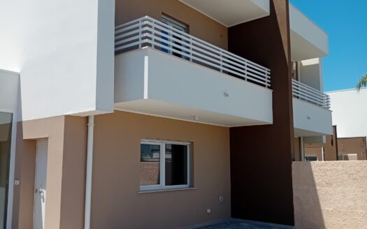 VENDESI VILLA VIA DE MIRTI
