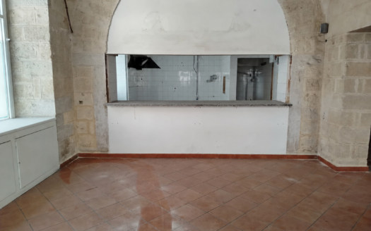 AFFITTASI LOCALE VIA PIETRO PALAGANO, 125-127-129, ANGOLO VIA SAN GERVASIO, 38-40