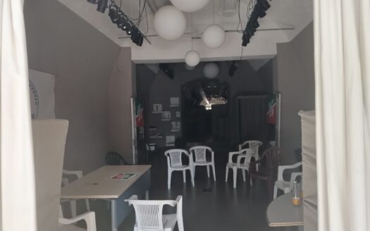 AFFITTASI LOCALE CORSO CAVOUR E VIA SAN GIOERGIO