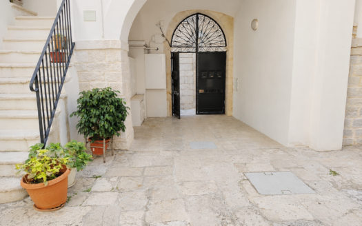 VENDESI APPARTAMENTO VIA DOGANA VECCHIA, 17