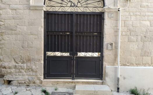 VENDESI APPARTAMENTO VIA DOGANA VECCHIA, 17