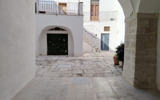 VENDESI APPARTAMENTO VIA DOGANA VECCHIA, 17