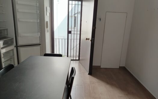 VENDESI APPARTAMENTO VIA DOGANA VECCHIA, 17