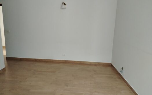 VENDESI APPARTAMENTO VIA DOGANA VECCHIA, 17