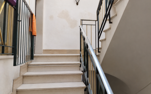 VENDESI PALAZZINA VIA SAN GERVASIO, 27
