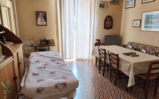 VENDESI PALAZZINA VIA SAN GERVASIO, 27