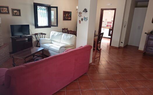 VENDESI VILLA VIA CONTRADA SAN LUCA