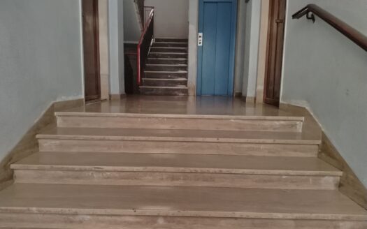 VENDESI APPARTAMENTO VIA TREVISO, 4